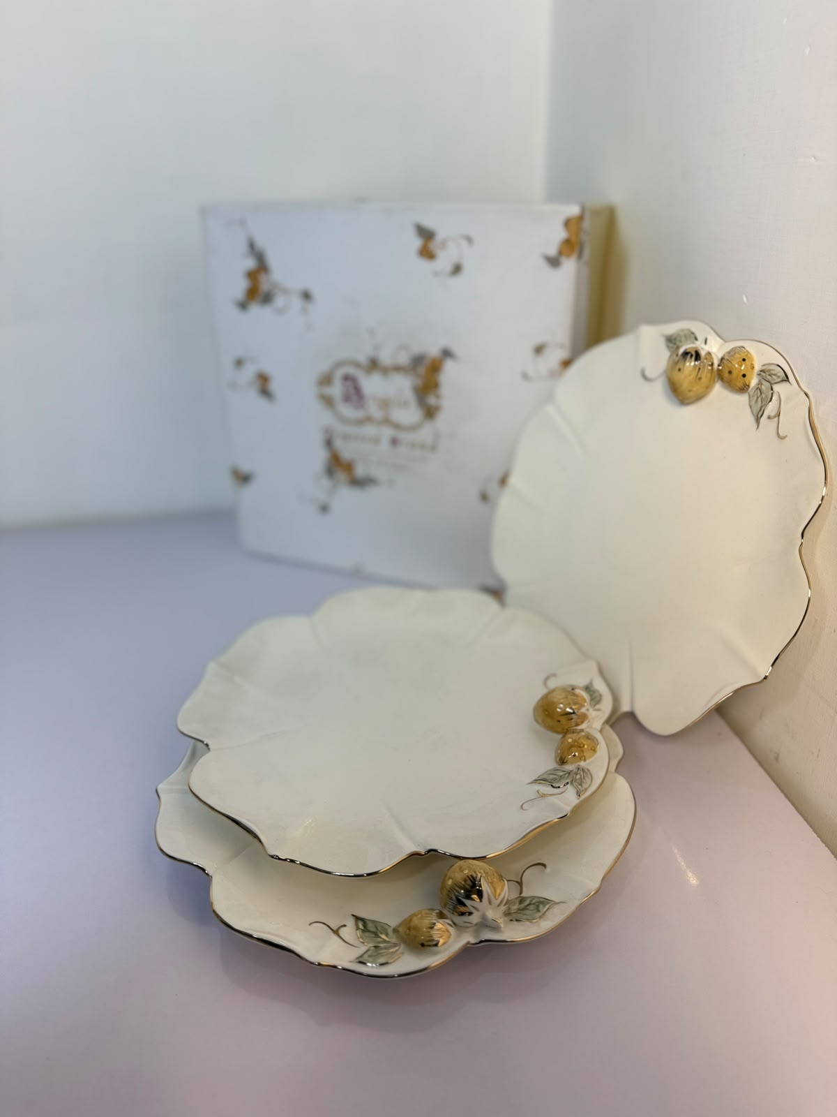 Angela Elegant Floral Gold Accent Ceramic Dinner Plate 6psc set